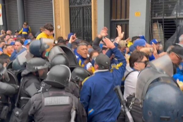 Incidentes antes de Boca-Racing. Foto: Agencia NA (captura de pantalla)