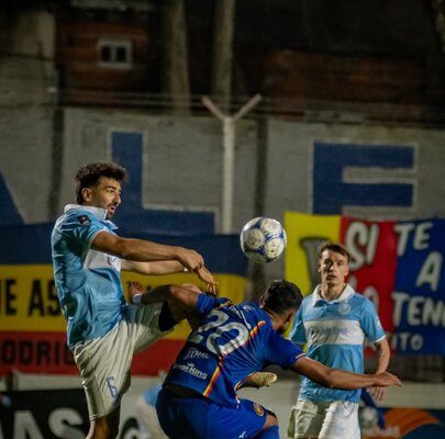 Chacarita volvió a la derrota ante Colegiales y sigue penúltimo en la tabla, en zona de descenso de la Primera Nacional. Foto: Agencia NA (@Colegiales)
