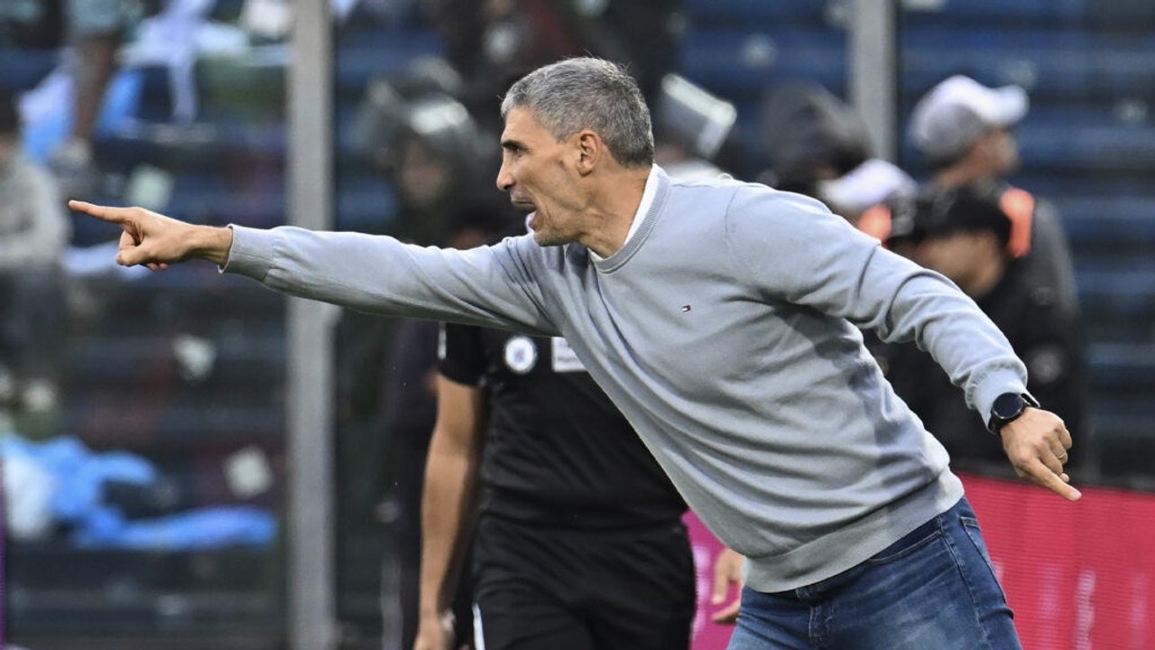 Vojvoda dejó de ser el DT de Racing. Foto: Agencia NA (redes)