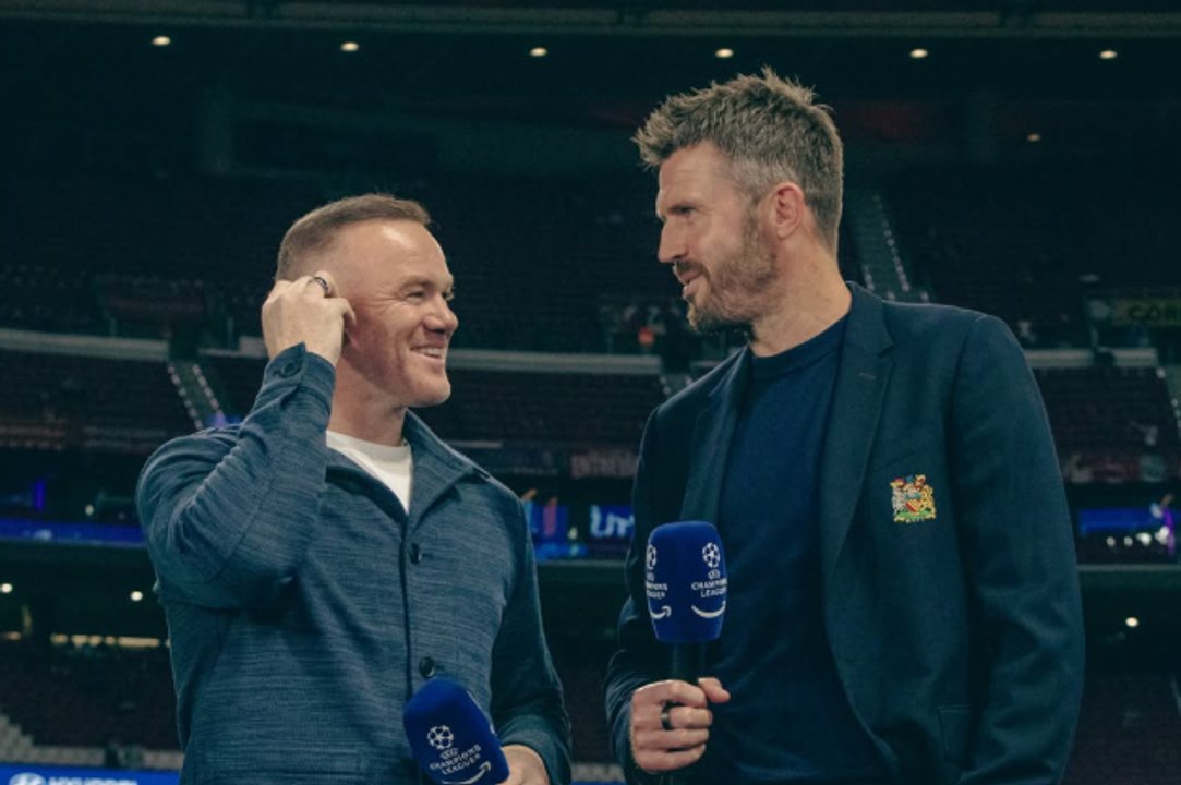 Wayne Rooney (izquierda), junto a Michael Carrick, actual DT del Manchester United. Foto: Agencia NA (@manutd).