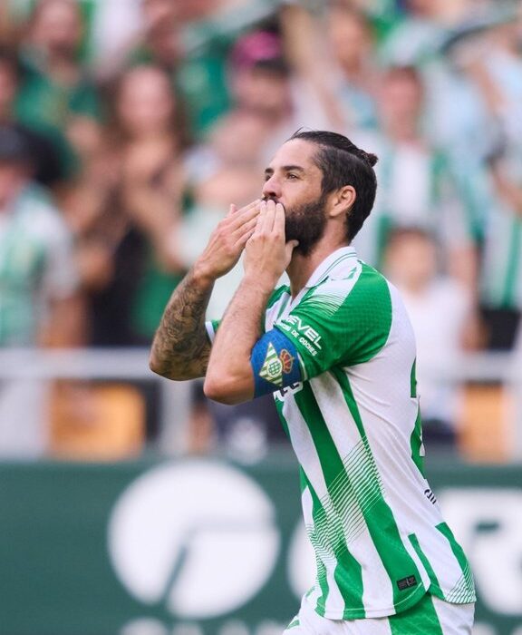 Isco festeja su primer gol en el partido. Foto: Agencia NA (@RealBetis).