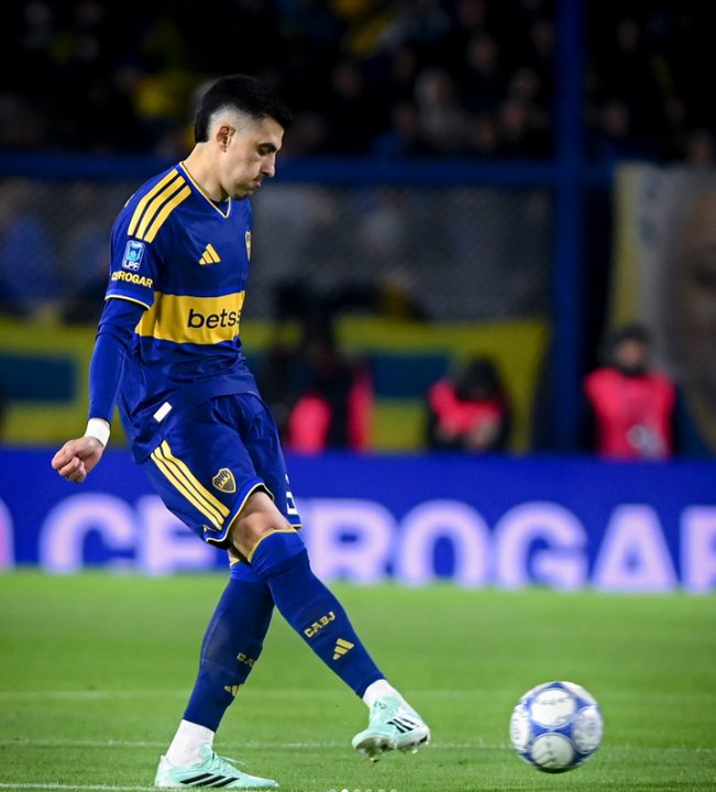 Rodrigo Battaglia en su vuelta a la actividad con Boca. Foto: Agencia NA (@rodribattaglia).